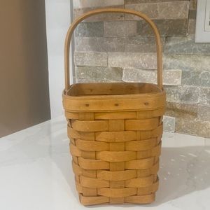 Vintage Longaberger basket
